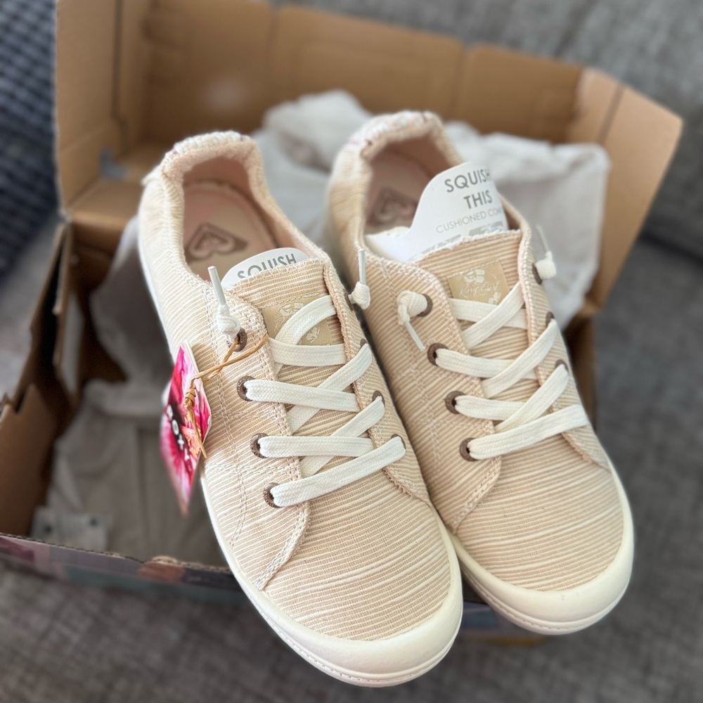 Women's Beige Sneakers